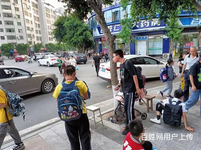 可空转！蓬安县东风路50平美发店转让 - 图片 7