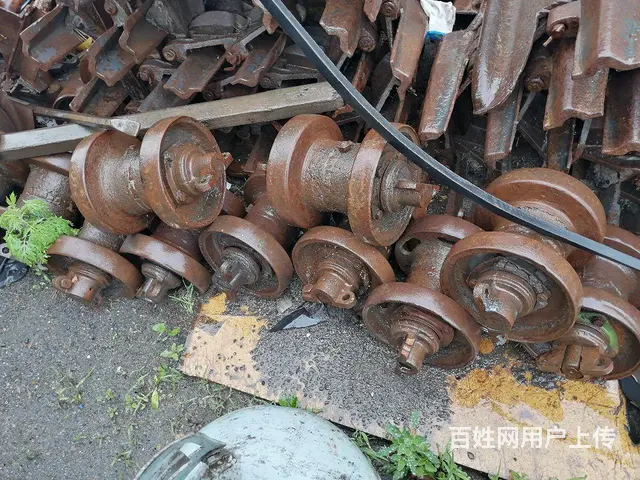 高花胎抛洒跑车支重轮3316边间1065方轴 - 图片 4
