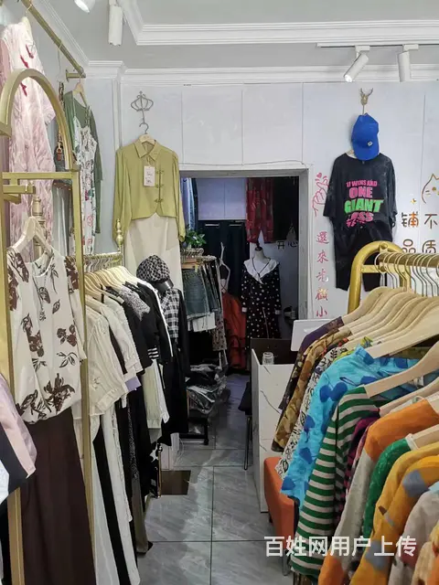 （四川铺鑫网）二中半边街28平服装店转让 - 图片 3