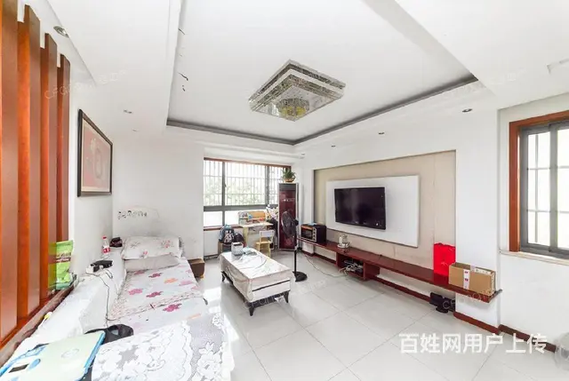 新上弘扬广场商圈三房赠送大露台房东诚心出售 - 图片 1