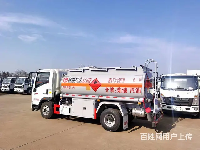 出售豪沃5吨油罐车 现车销售全国包上户可以分期 - 图片 4