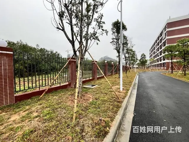 锌钢护栏图片 广州小区围墙栏杆高度 - 图片 5