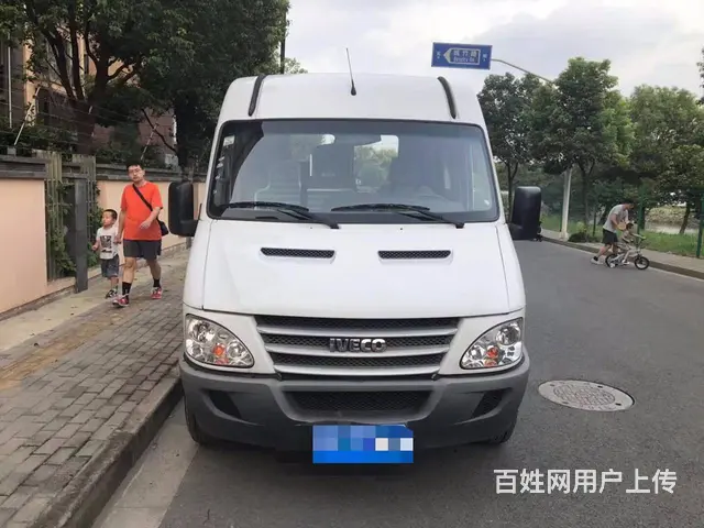 依维柯短轴6坐私家车包过户支持分期 - 图片 1