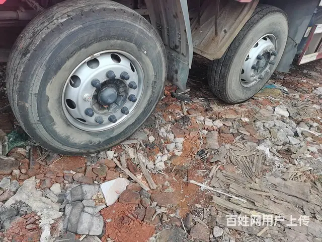 国五柳汽乘龙M5前四后四箱式货车245马力 - 图片 6