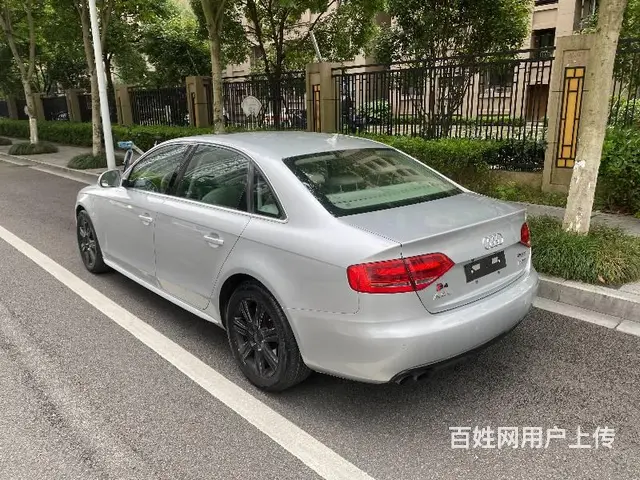 奥迪A4 2009款 A4L 2.0TFSI 无级 132k - 图片 4