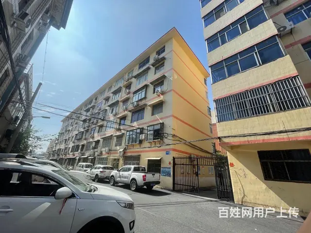 急售，有房产证，大产权，顶层，有红瓦采光好 - 图片 1