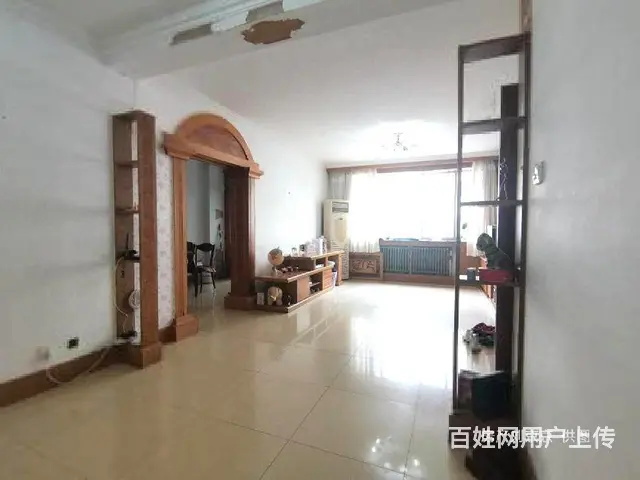 皇冠好楼层三室，不靠道。皇冠南区，金海湾花园 - 图片 2