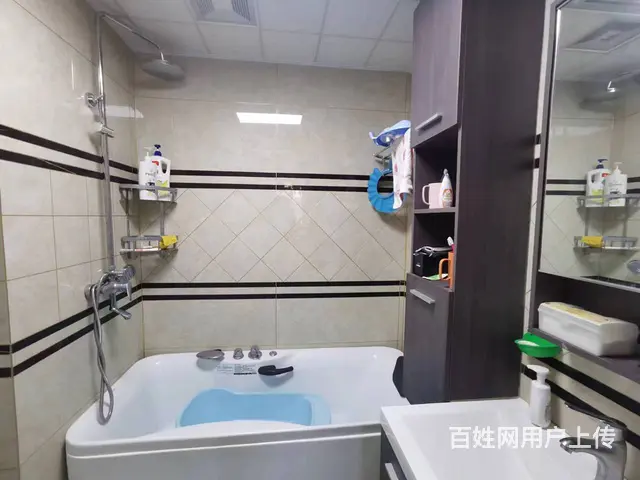 宏运凤凰新城一期，一中，135平，三室两卫，精装修可贷款 - 图片 2