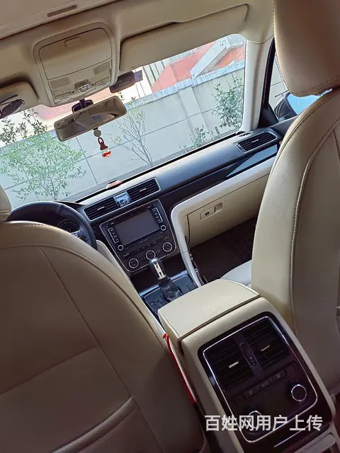 大众 帕萨特 2011款 1.8TSI 手自一体 尊荣版 - 图片 2