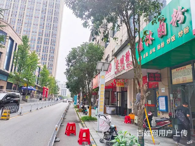 （老板本人）长沙医学院正对面粉面餐馆5年老店优价转让 - 图片 2
