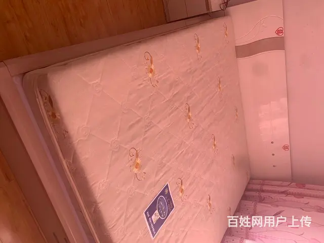 床+床垫+床头柜 1.8米*2米 - 图片 2
