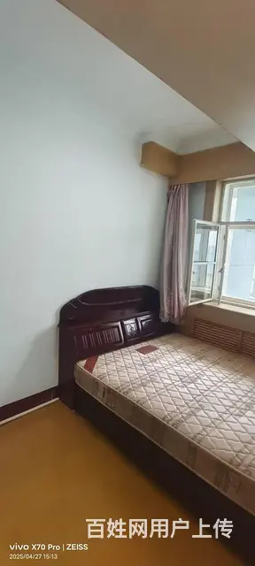市政府对面北山小区步梯7楼，三/室一厅，有热水器 - 图片 1
