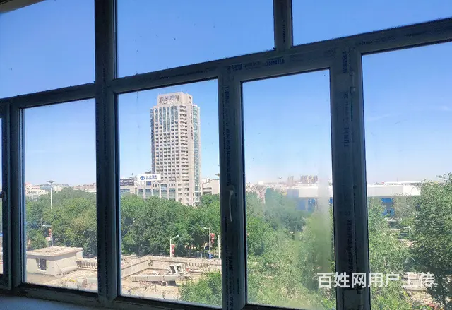 昌吉中心地带亚心广场附近房屋热租 - 图片 1