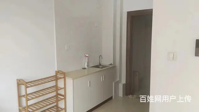 通宝城位于大润发东鱼坊之间，电梯一室，厨卫齐，拎包入住 - 图片 3