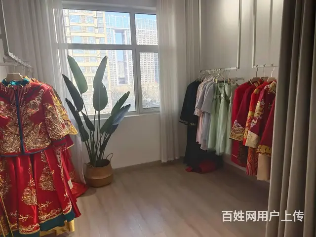 腾达开发区振华购物中心附近婚纱美容店转让 - 图片 2