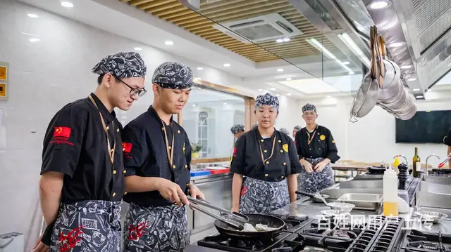来厦门新东方学西餐拥有一技之长 - 图片 1