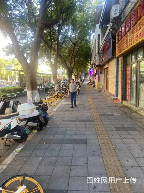 （51旺铺推荐）白龙南四中旁十字路口30平临街便利店转让 - 图片 2