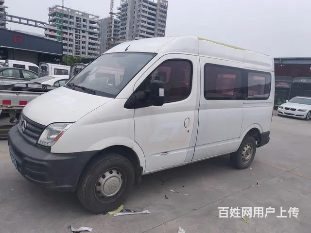 大通V80 2015款 2.5T 手动 尊杰短轴低顶 - 图片 3