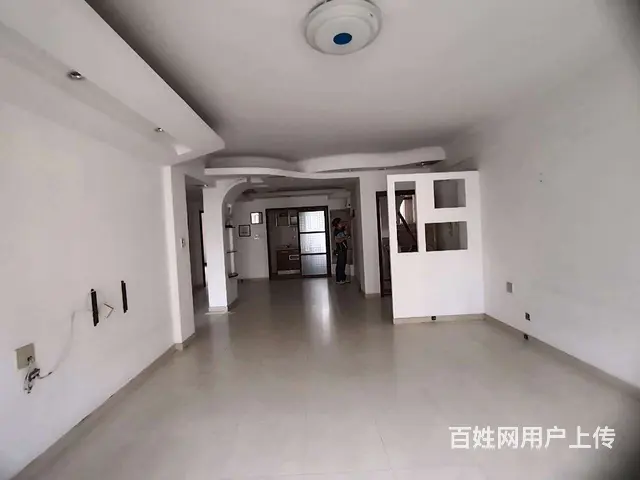 吉大 度假村旁 海湾东苑 新装电梯4房  南北通透 - 图片 9