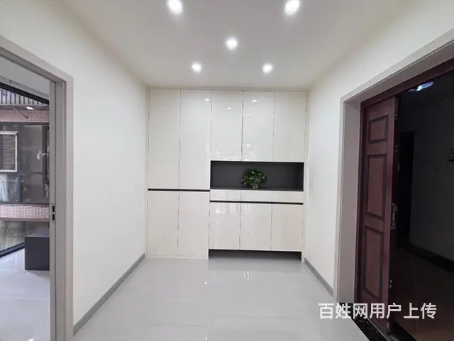 二十小附近 全新装修 峰景丽都四室双卫 手续齐全 可以首付 - 图片 5