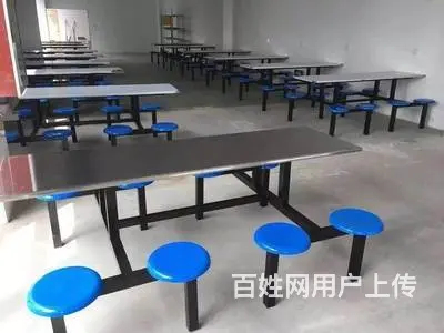 员工工地食堂连体餐桌椅学校食堂快餐店一体座桌椅 - 图片 1