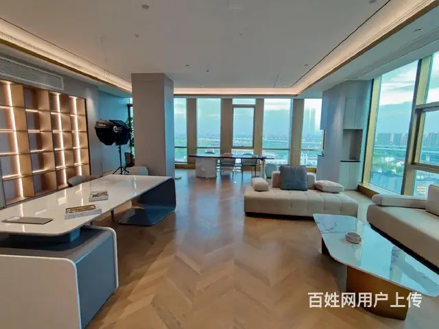 艺尚创中心1000平服装展厅  电商 直播 厂房无转让费 - 图片 1