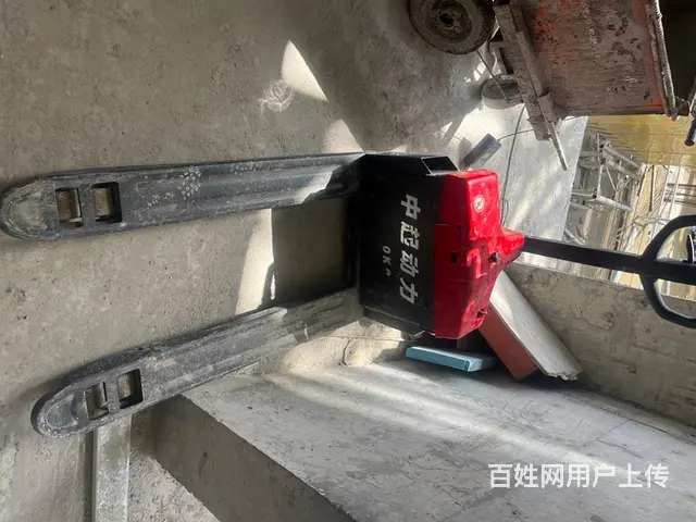 电动小叉车 - 图片 2