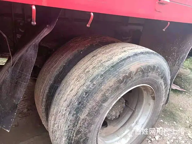 国五前四后四高栏车245马力9米6货厢江淮 - 图片 5