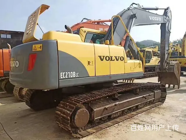 低价出售精品二手挖掘机沃尔沃210，手续全包送急转 - 图片 1