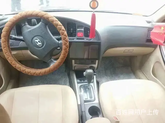 现代 伊兰特 2005款 伊兰特-三厢 1.6 自动 舒适型 - 图片 8