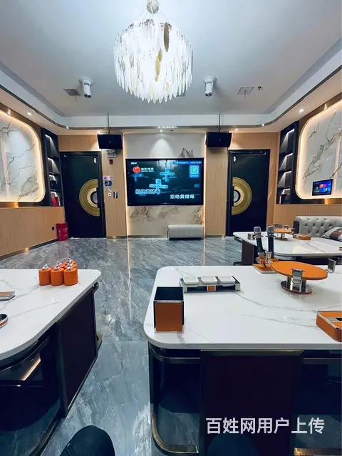 服务员 - 图片 2