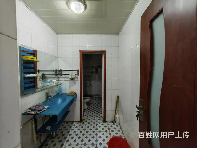 中兴大街 万隆广场  金梦园 一层 精装三室带地下室 老证 - 图片 6