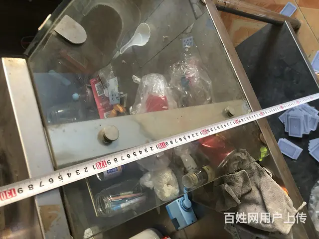 血亏处理买熟食的展示桌 - 图片 3