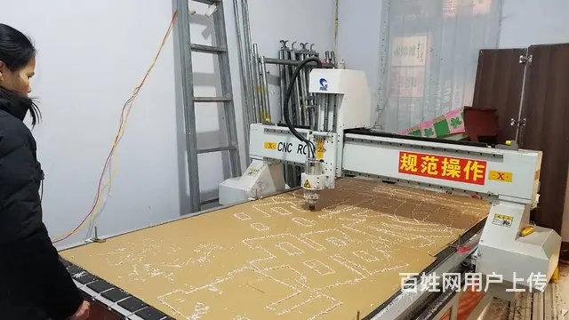 二手雕刻机转让 - 图片 1