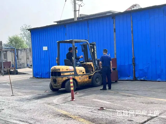 挖掘机培训学校零基础学铲车学叉车电焊培训 - 图片 7