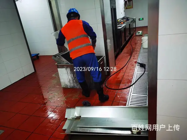 昆山张浦餐饮公司食堂排烟系统清洗 十年老牌清洗公司 - 图片 5