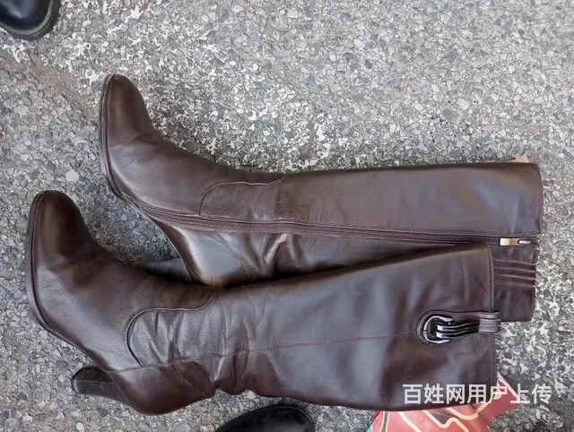 女士皮鞋 - 图片 1