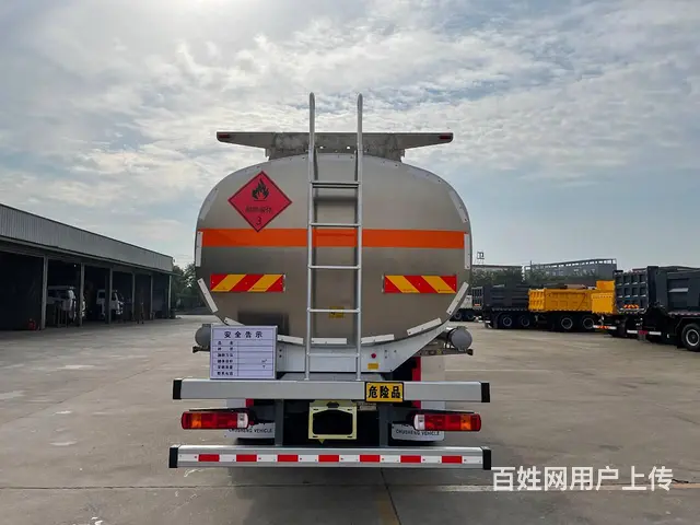 20吨重汽豪沃前四后八铝合金油罐车现车降价回笼资金 - 图片 8