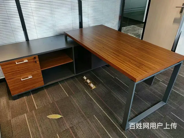 广州海珠区二手办公桌椅出售，老板桌椅会议桌屏风卡位 - 图片 3