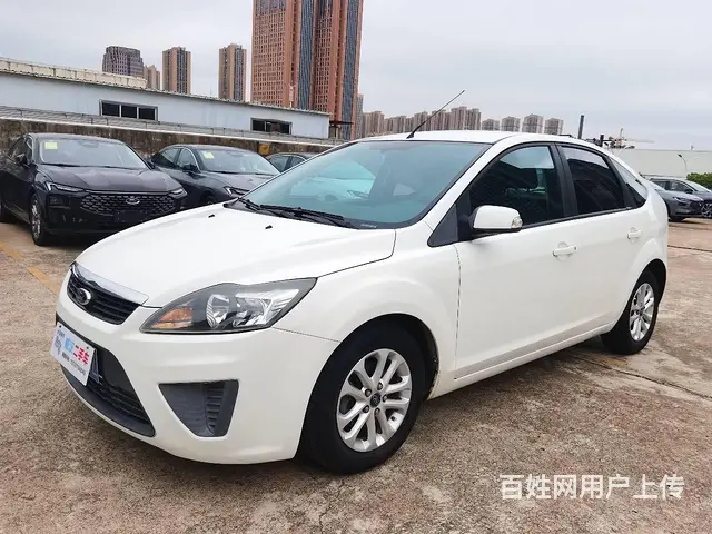 福特 福克斯 2013款 经典福克斯-两厢 1.8 手动 百 - 图片 2