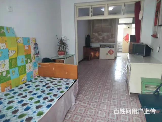 上夼西路4楼一室一厅整租700，屋内干净整洁 - 图片 1