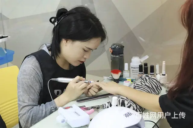 学美甲，广州美甲师培训，百美汇学校手把手教学 - 图片 5