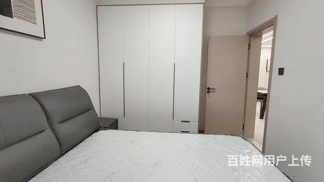 全新精装三房带茶吧 - 图片 4