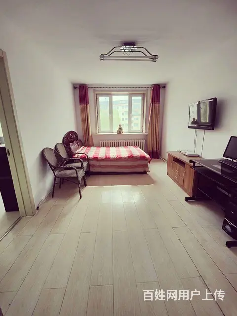 新鹤 c 区 房租整租 - 图片 1