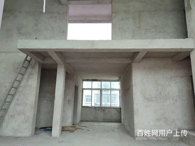 上高星辉小区复式楼毛坯六房户型好三证满五年近上高中心及新城区 - 图片 1