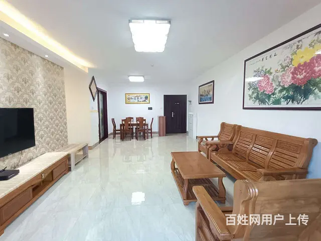 拱北关口恒虹世纪广场电梯精装3房2厅出租，租价5000。 - 图片 1
