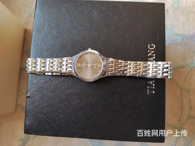 【搞定了！】全新！天王石英女士镶嵌蓝宝石手表.高諯大气腕表 - 图片 9