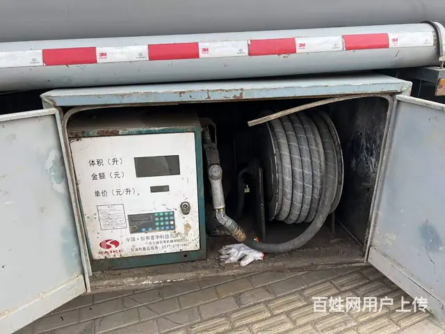 二手9吨供液车废铁价出售 - 图片 3