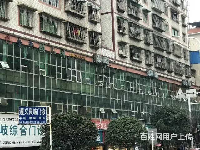 迎红商业正街整二层出租 - 图片 2