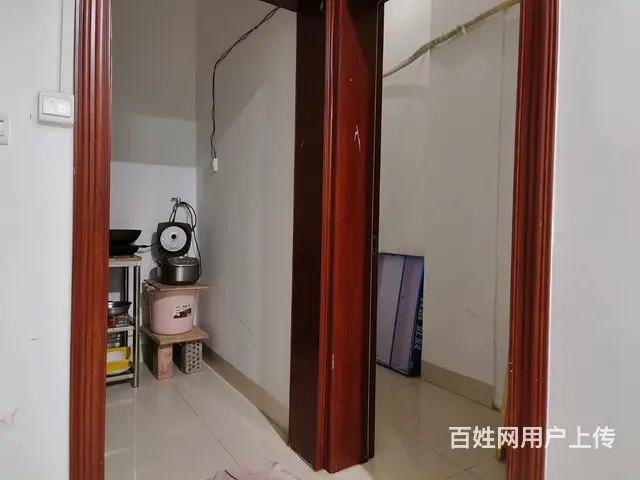 住宅区出入口杂货铺整体转让！ - 图片 7
